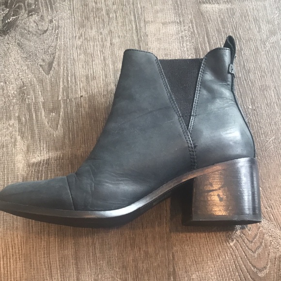 Tom’s Everly Boots- Black - Picture 3 of 3